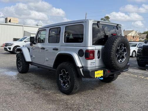 Silver Zynith Clearcoat 2023 Jeep Wrangler 4xe Rubicon