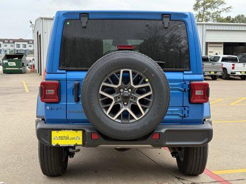 hydro blue pearlcoat 2026 Jeep Wrangler 4-Door Sahara 4x4