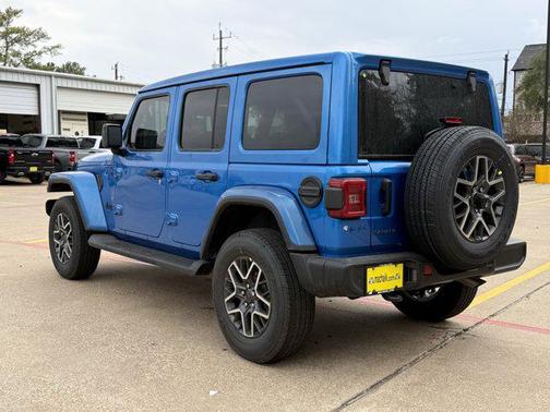 hydro blue pearlcoat 2026 Jeep Wrangler 4-Door Sahara 4x4