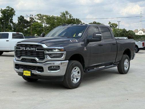 2025 RAM 2500 Tradesman Crew Cab 4x4 6'4' Box
