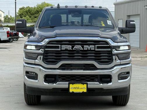 2025 RAM 2500 Tradesman Crew Cab 4x4 6'4' Box