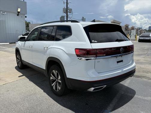 2024 Volkswagen Atlas 2.0T SE