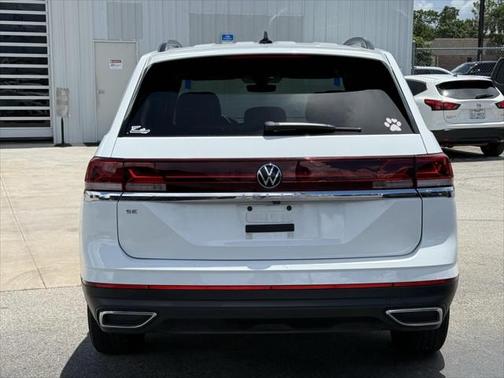 2024 Volkswagen Atlas 2.0T SE
