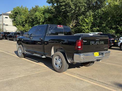 2025 RAM 2500 Tradesman Crew Cab 4x4 6'4' Box
