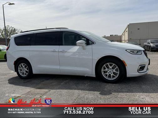 2022 Chrysler Pacifica Touring L