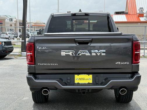 2025 RAM 1500 ST