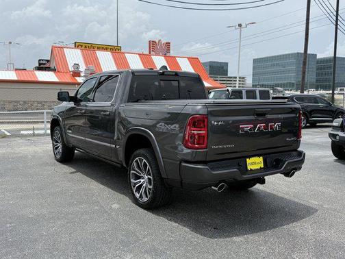 2025 RAM 1500 ST