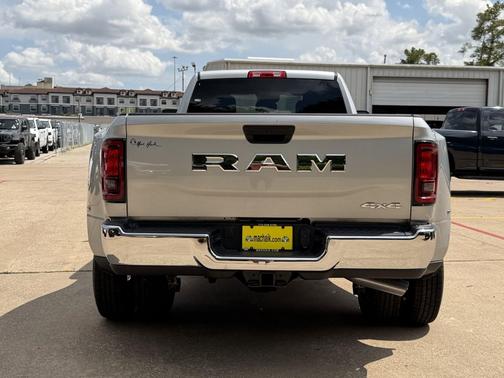 Silver Zynith 2026 RAM 3500 Tradesman Crew Cab 4x4 8' Box