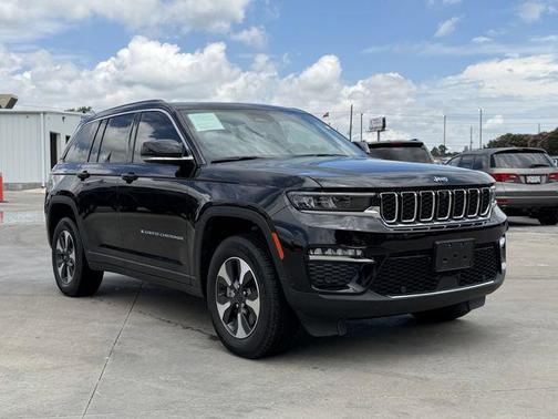 Diamond Black Crystal Pearlcoat 2022 Jeep Grand Cherokee 4xe Base