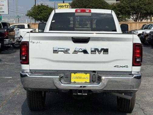 2025 RAM 2500 Tradesman Crew Cab 4x4 8' Box