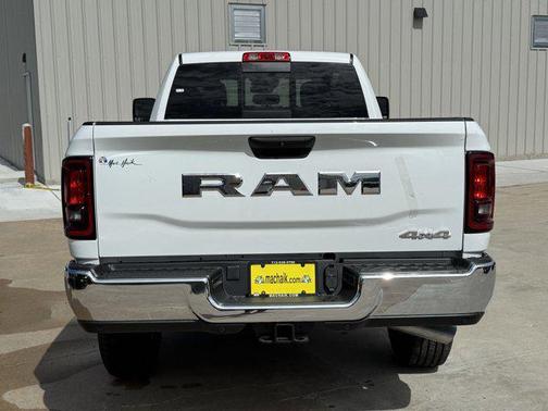 2025 RAM 3500 Tradesman Crew Cab 4x4 8' Box