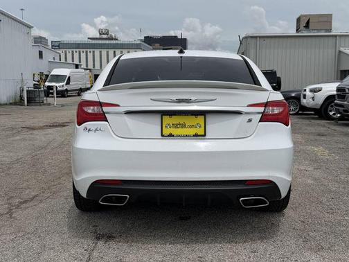 Bright White Clearcoat 2014 Chrysler 200 Limited