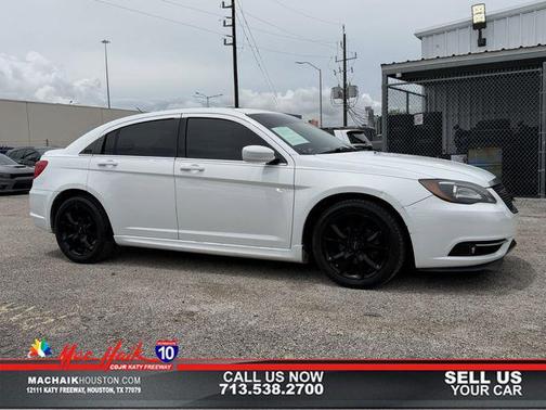 Bright White Clearcoat 2014 Chrysler 200 Limited