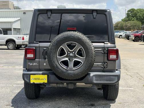 Granite Crystal Metallic Clearcoat 2019 Jeep Wrangler Unlimited Sport