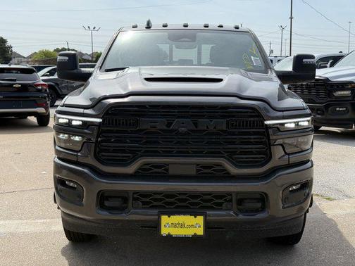 2025 RAM 3500 Laramie Crew Cab 4x4 8' Box