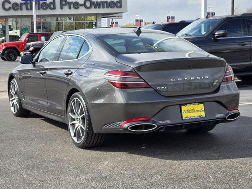 2025 Genesis G70 2.5T RWD