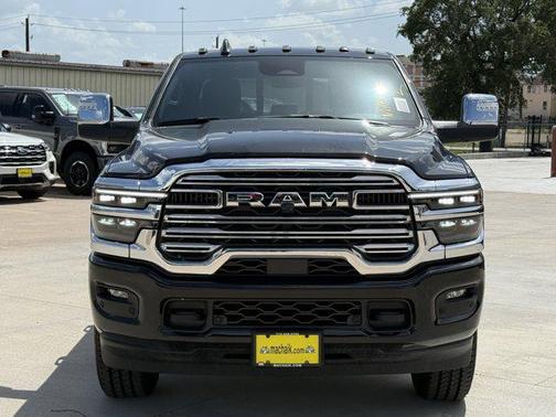 2025 RAM 2500 Laramie Crew Cab 4x4 6'4' Box