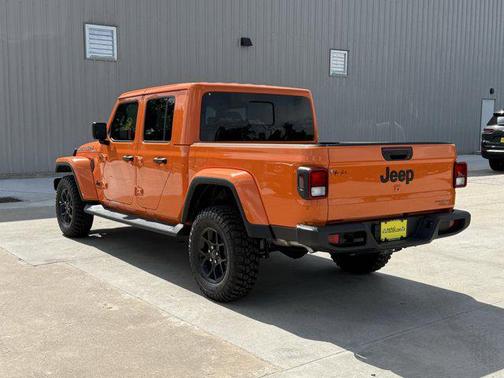 2025 Jeep Gladiator High Tide