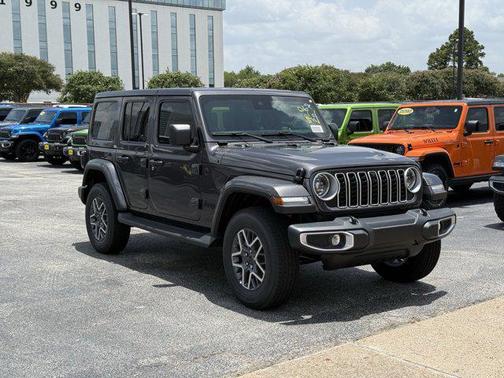 2025 Jeep Wrangler 4-Door Sahara 4x4