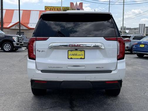 White Frost Tricoat 2021 GMC Yukon SLT