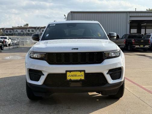 2025 Jeep Grand Cherokee Altitude