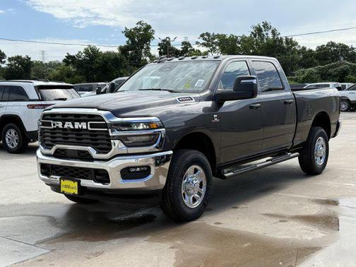2025 RAM 2500 Tradesman Crew Cab 4x4 6'4' Box