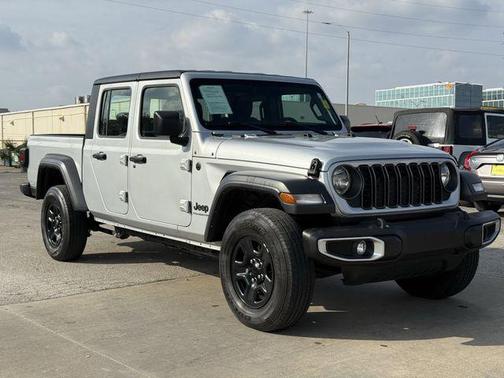 2024 Jeep Gladiator Sport