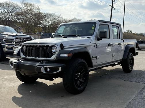 2024 Jeep Gladiator Sport