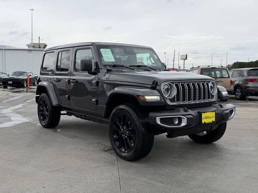 Granite Crystal Metallic Clearcoat 2025 Jeep Wrangler 4xe Sahara