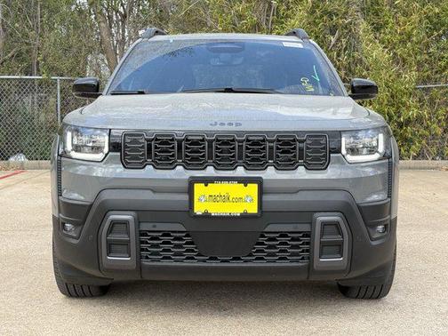 2026 Jeep Cherokee Overland