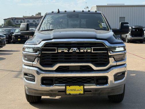 2025 RAM 2500 Tradesman Crew Cab 4x4 6'4' Box