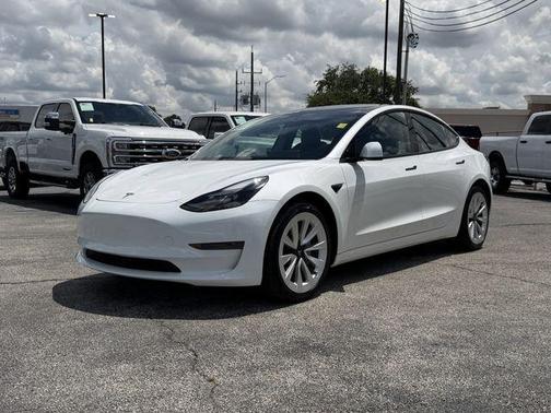 Pearl 2023 Tesla Model 3 Standard Range