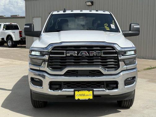 2025 RAM 2500 Lone Star Crew Cab 4x4 6'4' Box