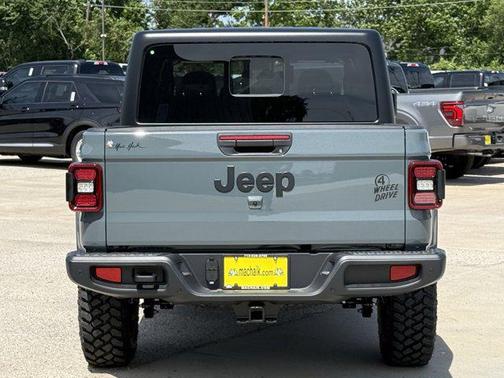 2025 Jeep Gladiator Willys