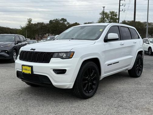 2018 Jeep Grand Cherokee Altitude