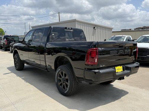 2025 RAM 2500 Laramie Crew Cab 4x4 6'4' Box
