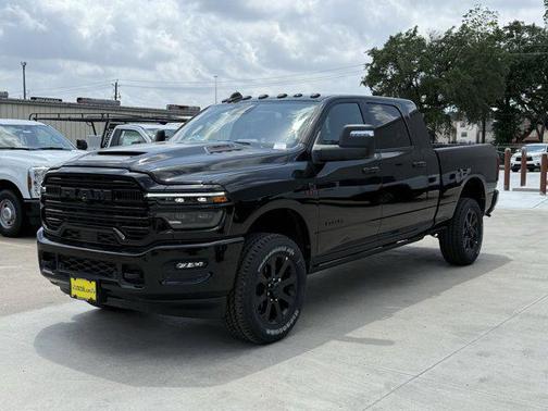 2025 RAM 2500 Laramie Crew Cab 4x4 6'4' Box