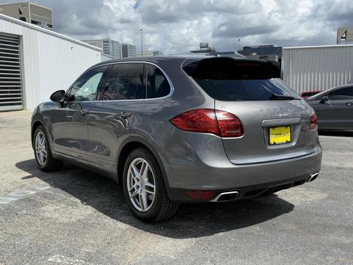 2014 Porsche Cayenne S