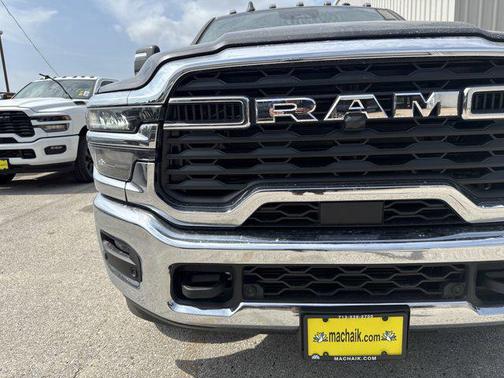 2025 RAM 3500 Tradesman Crew Cab 4x4 8' Box