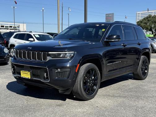 2023 Jeep Grand Cherokee Overland