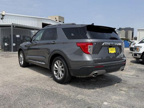 Carbonized Gray Metallic 2021 Ford Explorer Limited