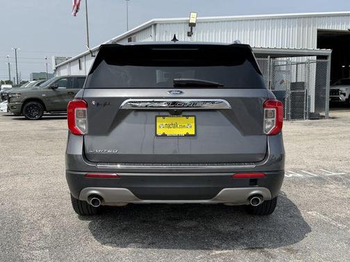 Carbonized Gray Metallic 2021 Ford Explorer Limited