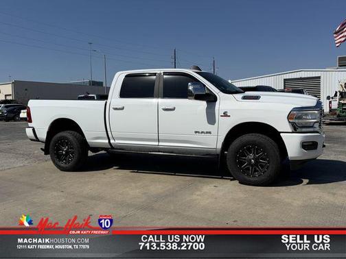 2023 RAM 2500 Laramie Crew Cab 4x4 6'4' Box