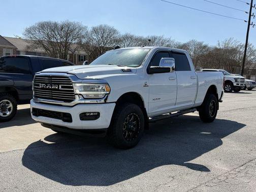 2023 RAM 2500 Laramie Crew Cab 4x4 6'4' Box