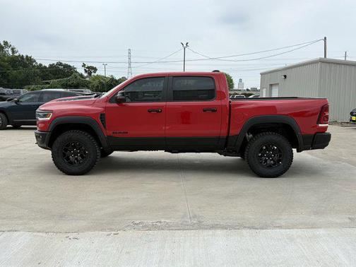 2025 RAM 1500 RHO Crew Cab 4x4 5'7' Box