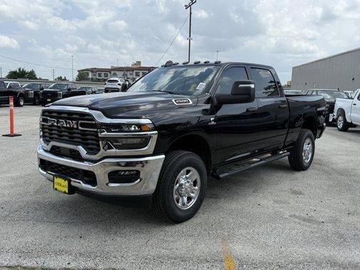 2025 RAM 2500 Tradesman Crew Cab 4x4 6'4' Box