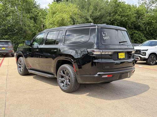 High Gloss Black 2026 Jeep Grand Wagoneer Upland 4x4