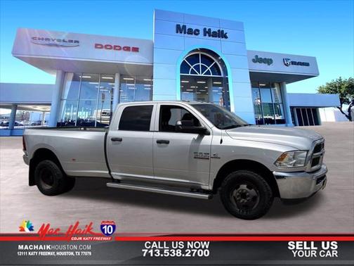 2017 RAM 3500 Tradesman Crew Cab 4x2 8' Box