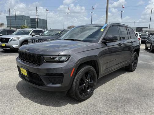 2023 Jeep Grand Cherokee Altitude