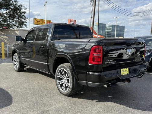 2025 RAM 1500 ST